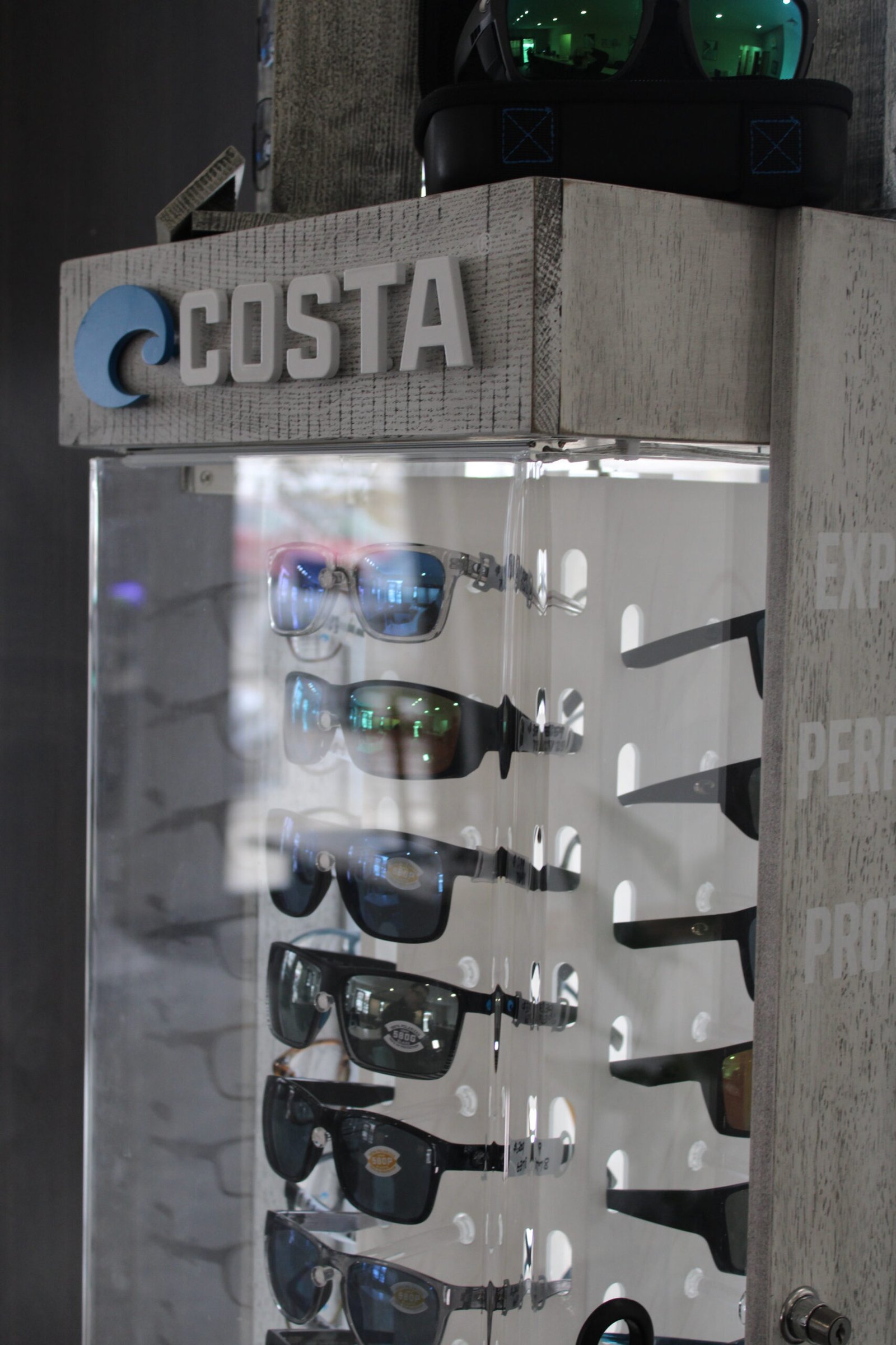 Eyeglasses Display